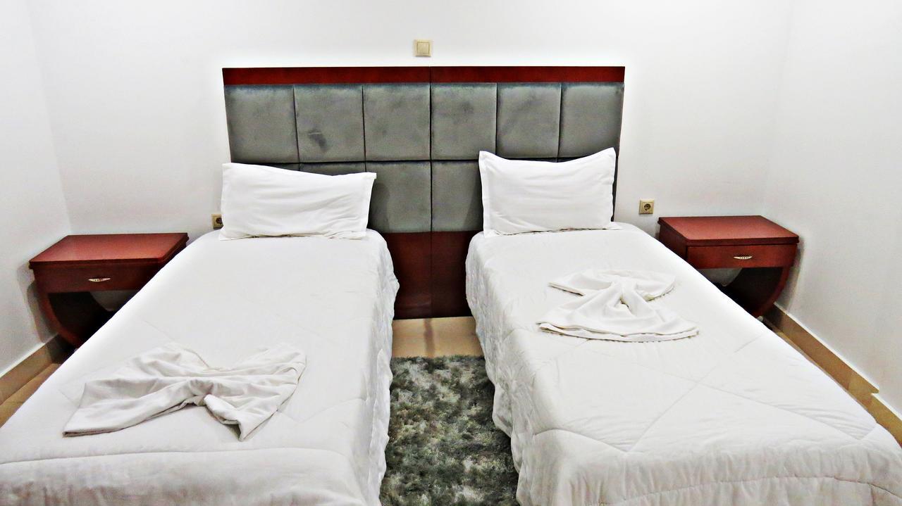 Apart Hotel Gatagold Quifica Luaran gambar